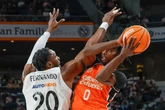 El Real Madrid sigue firme en la ACB y derrota al Valencia: 96-89