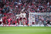 Un cañonazo de Szoboszlai decide un encorsetado duelo entre Liverpool y Arsenal