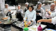 Irene empezó a usar IA en su restaurante de un pueblo de Murcia y cambia su plato estrella: "Postres con pimientos"