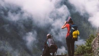 Unos excursionistas salen a la montaña y encuentran dos latas del año 1808: se trata de un tesoro valorado en más de 300.000 euros