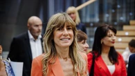 El abogado de Begoña Gómez y la Fiscalía piden que se archive el caso; las acusaciones solicitan seguir investigando y que declaren como testigos Pedro Sánchez y Bolaños