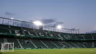 El Elche prohíbe la venta y consumo de pipas para proteger el Martínez Valero