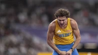Armand 'Air' Duplantis 'vuela' para batir su récord del mundo en salto con pértiga