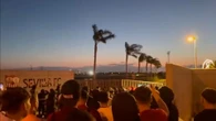 Momentos de máxima tensión en la ciudad deportiva del Sevilla: Cargas policiales contra seguidores que intentaron entrar a la ciudad deportiva