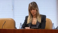 El juez Peinado destaca que la relación de Begoña Gómez con Pedro Sánchez es fundamental para imputarla por tráfico de influencias