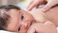 ¿Por qué todos los bebés tienen los ojos grises al nacer? Esta es la razón por la que ocurre este curioso fenómeno