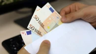 El regalo de 600 euros del SEPE para estudiar y mejorar tu carrera profesional: requisitos y cómo solicitarlo
