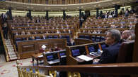 El PP afianzaría su victoria en las urnas, que conseguiría la mayoría absoluta junto con Vox, y el Gobierno perdería 29 diputados, según un sondeo