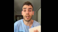 Un enfermero andaluz confiesa lo que gana trabajando después de 9 años y los mensajes que recibe le obligan a dar una explicación: "¿Y te quejas?"