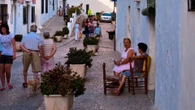 Cientos de años combatiendo el calor en verano: estos son los cuatro trucos de las abuelas con los que puedes tener tu casa fresca