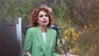 Retrasarte con la Renta 2025 puede salirte caro: esta es la multa que impone Hacienda por presentarla fuera de plazo