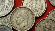 Un numismático descubre el detalle de esta moneda del rey Juan Carlos con un valor desorbitado: "Muy pequeñas"