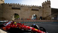 Ferrari domina en Baku por delante de Mercedes