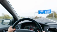 La ciudad en la que no pueden circular vehículos eléctricos o de gasolina pero sí los de diésel: el motivo no es medioambiental