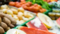 ¿Compras melón o sandía ya cortado? Esto es lo que debes tener en cuenta antes de hacerlo para evitar más de un susto al consumirlo