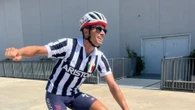 Mikel Landa, salvado "justo a tiempo" de correr La Vuelta "en chanclas"