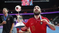 El mago Ricardinho dice adiós al deporte que le convirtió en leyenda