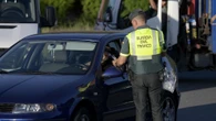 Van al curso de recuperación de puntos conduciendo su propio coche y la Guardia Civil se ve obligada a intervenir: pena de cárcel