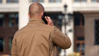 El detalle que hay en tu móvil con el que pueden espiar tus llamadas telefónicas de forma remota: demostrado por la ciencia