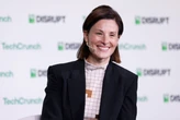 A top Netflix exec explains the streamer's plan to conquer your phone