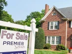 How a full-time doctor using real estate to hit financial independence sidesteps capital gains taxes and scales her portfolio