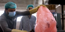 The dangerous process of mining Himalayan pink salt in Pakistan's Khewra mine