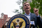 Justice Department opens civil rights probe after NYC coffee shop bans congressman over Israel support
