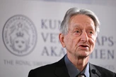 The godfather of AI says the tech is making war easier: Autonomous weapons mean 'dead robots' instead of 'body bags'