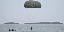 US commandos showed off their little-known underwater skills in Army Special Operations Commands' best combat diver competition