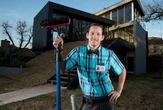 An entrepreneur who leveraged books to build a 6-figure window cleaning business shares the hack that pushes him to finish a book a month