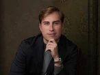 See the 8-slide pitch deck AI video calling platform Lyra used to raise a $6 million seed round from Y Combinator and 468 Capital