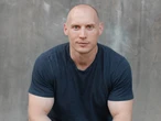 The founder of a longevity startup said he follows 5 habits to curb brain aging after his dad was diagnosed with Alzheimer's