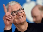 Take a look at the gift Apple employees get after 10 years &mdash; a slab of aluminum along with a signed note from Tim Cook
