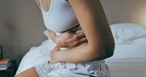 A doctor, who treated a 22-year-old with colon cancer, shares what everyone should know about cancer symptoms