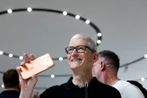 You can thank Tim Cook for the large iPhones
