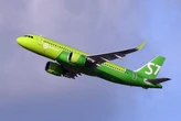A Boeing 737 made an emergency landing after both engines went up in flames: report