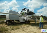 An AI-powered robot is helping install Amazon's largest solar farm 