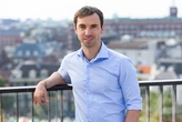 A top Booking.com exec shares his go-to AI prompt