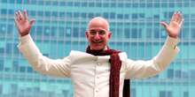 Don't hate billionaires like Jeff Bezos — they make our lives better, 2 experts say