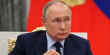 Russia's war with Ukraine has its economy facing 'death by a thousand cuts,' economist says