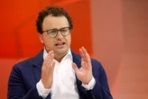 Trump officials meet with Anthropic to discuss a truce