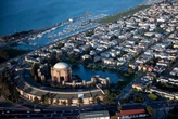 A photo of a community meeting has sparked a generational fight over San Francisco real estate