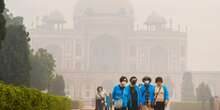 What cities in India and Pakistan look like after toxic smog spreads