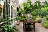 5 backyard trends that are in this year, and 4 that are out, according to landscapers, gardeners, and interior designers