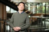 Former Amazon principal engineer says he spent '1-4 hours' reading daily &mdash; and it's part of the company's 'secret sauce'