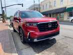 I drove Honda's $55,000 Pilot SUV. These 23 features make it perfect for families. 