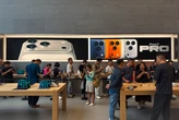 Samsung's phone delay handed Apple an opening for a big iPhone year