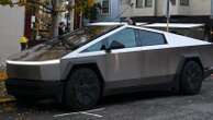 Tesla Cybertruck is difficult to maneuver, Sandy Munro says, and he hit a wall with it