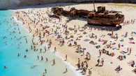 Złe wieści dla turystów. Zamknięto jedną z najpiękniejszych plaż świata