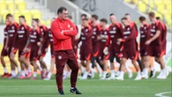 Trudny debiut Jana Urban. Jego poprzednicy radzili sobie kiepsko